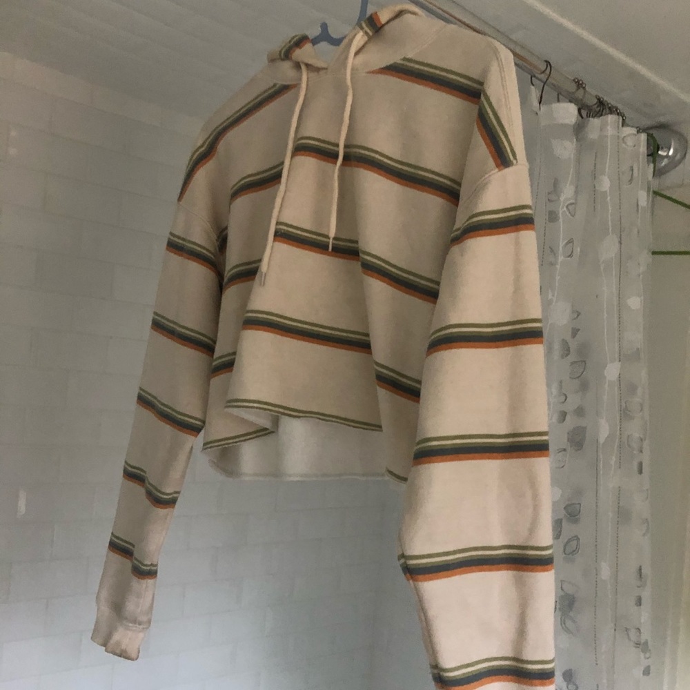 WOMENS CROPPED URBAN OUTFITTERS HOODIE SIZE M